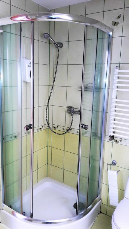 Apartamenty Goscinne Med-Palace Niemodlin Buitenkant foto